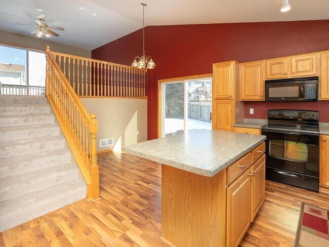 Kitchen - 4183 Peregrine Ln SE