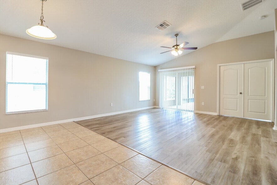 Building Photo - 509 Vista Ridge Dr