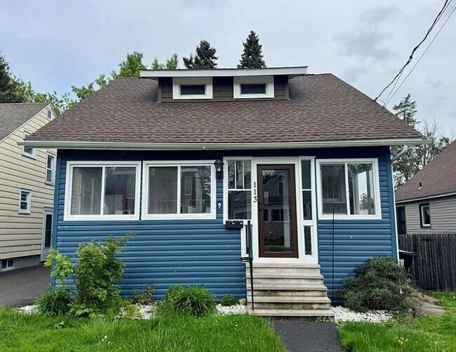 Primary Photo - 113 Delmar Pl