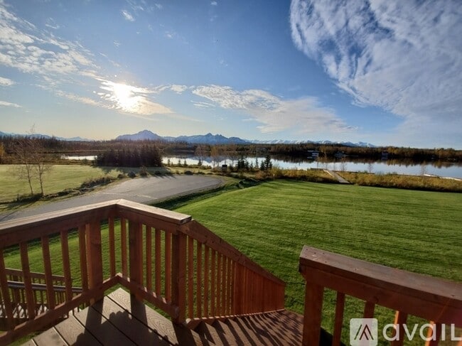 Building Photo - 2949 E Palmdale Dr