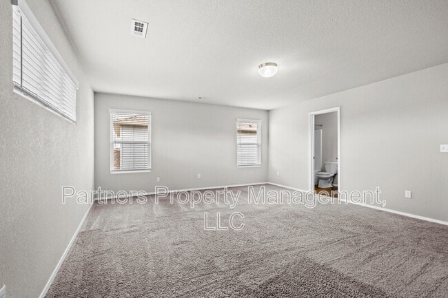 Building Photo - 2287 S Ouachita Dr