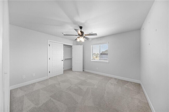 Building Photo - 1140 Hope St