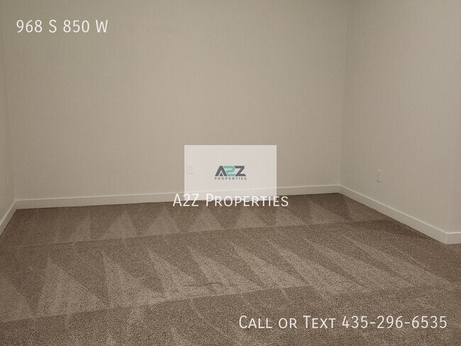 Building Photo - 968 S 850 W