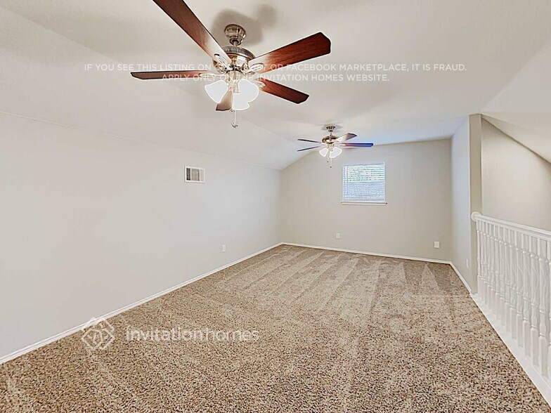 Building Photo - 8820 Chaps Ave