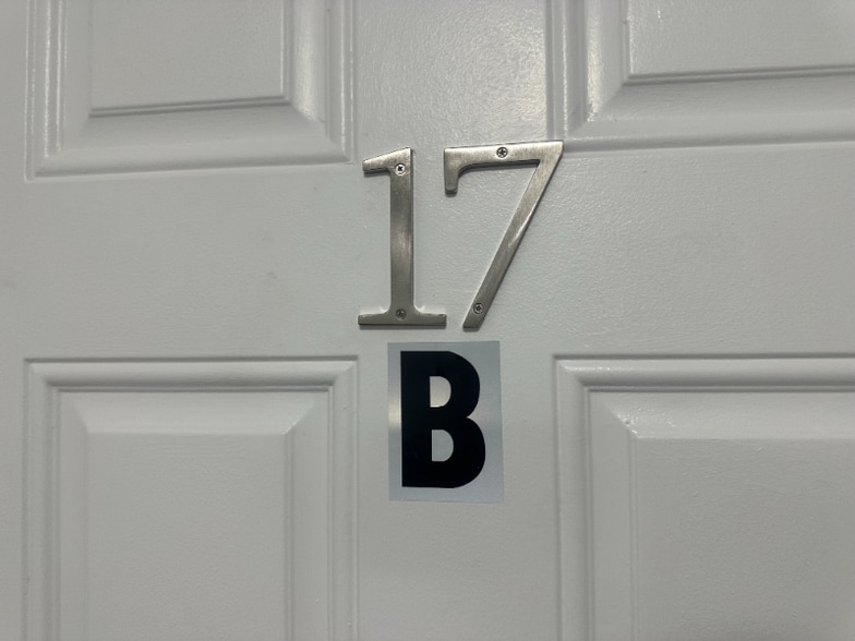 Building Photo - 9 Bentley Ave