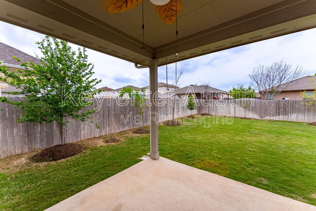 Building Photo - 1017 Coulee Dr