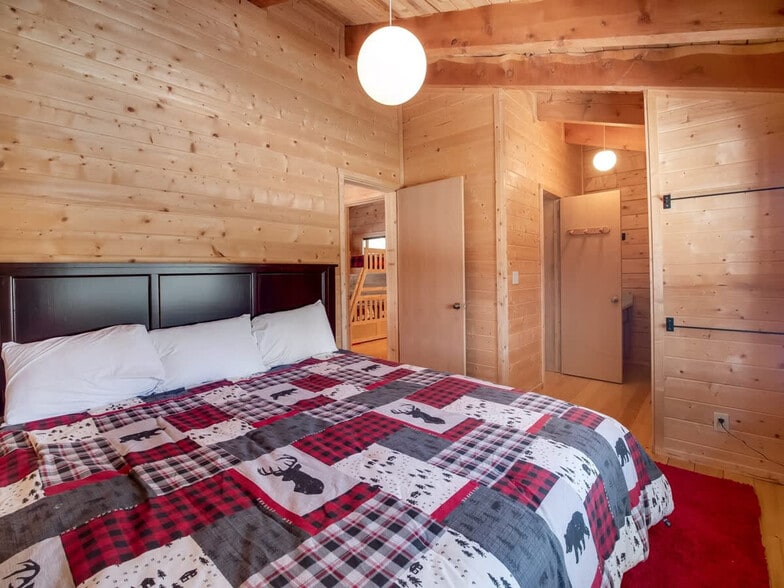 Building Photo - 649 American Way