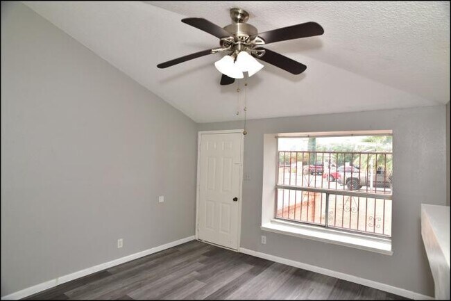 Building Photo - 2 bedroom in El Paso TX 79907