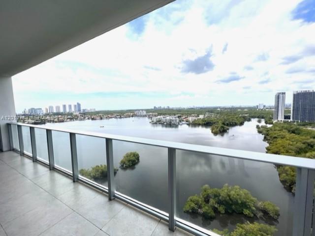 Building Photo - 17111 Biscayne Blvd
