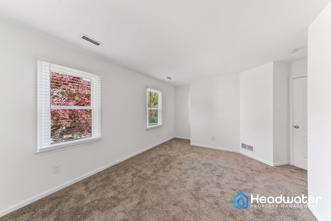 Building Photo - House for Rent in Coatesville