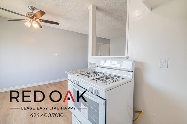 Building Photo - 9903 Belmont St