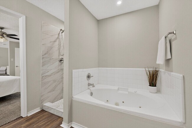 Building Photo - 625 Spillway Dr
