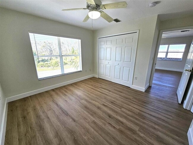 Building Photo - 9458 Anita Ave