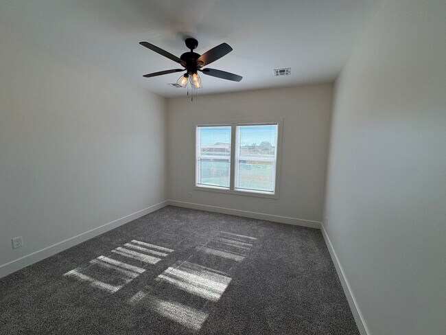 Building Photo - New Build- 3 bedroom, 2.5 bathroom home fo...