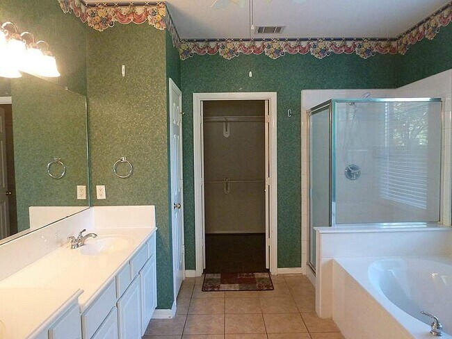 Building Photo - 22554 Bristolwood Ct
