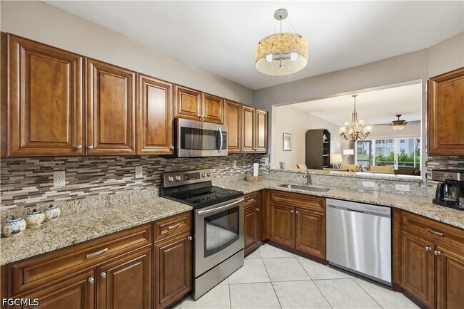 Building Photo - 7822 Great Heron Way