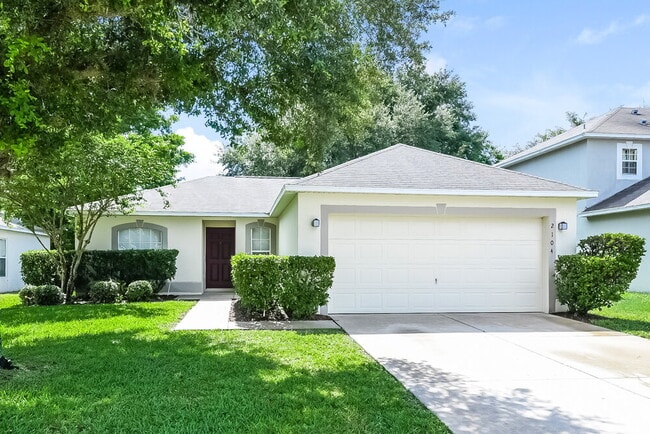 Building Photo - 2104 Aitkin Loop