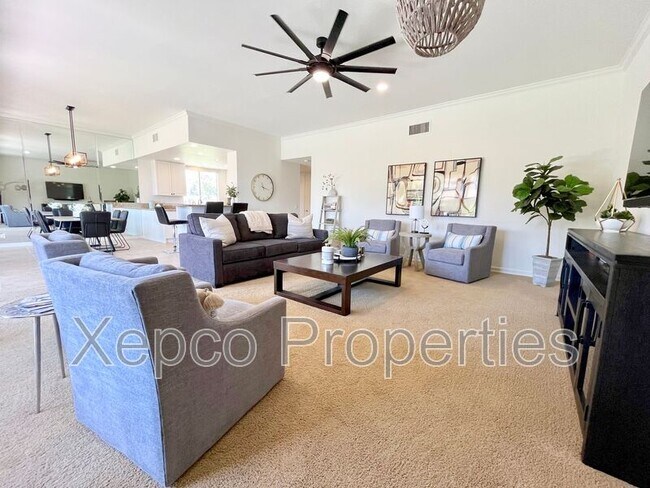 Building Photo - 76675 Sandpiper Dr
