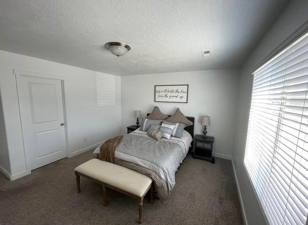 Building Photo - 3586 W Cornfield Dr