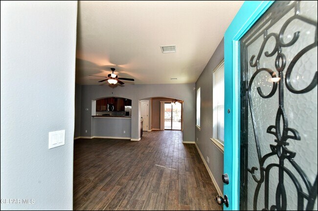 Building Photo - 12569 Wolf Berry Dr