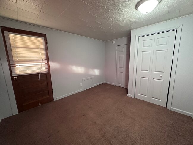 Building Photo - 1205 Marion-