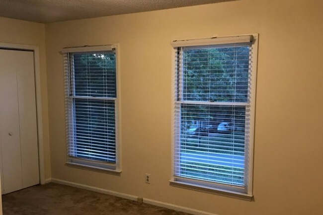 Bedroom - 4448 Huntington Dr