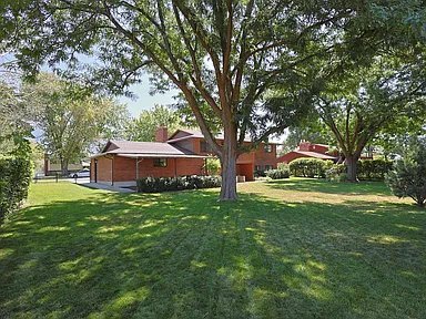 Building Photo - 132 S Larkin Ln