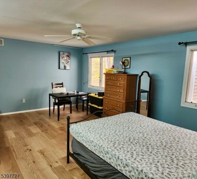 Building Photo - 48 Edgefield Dr