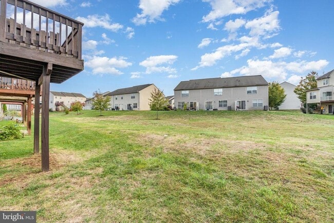 Building Photo - 6383 CREEKBEND