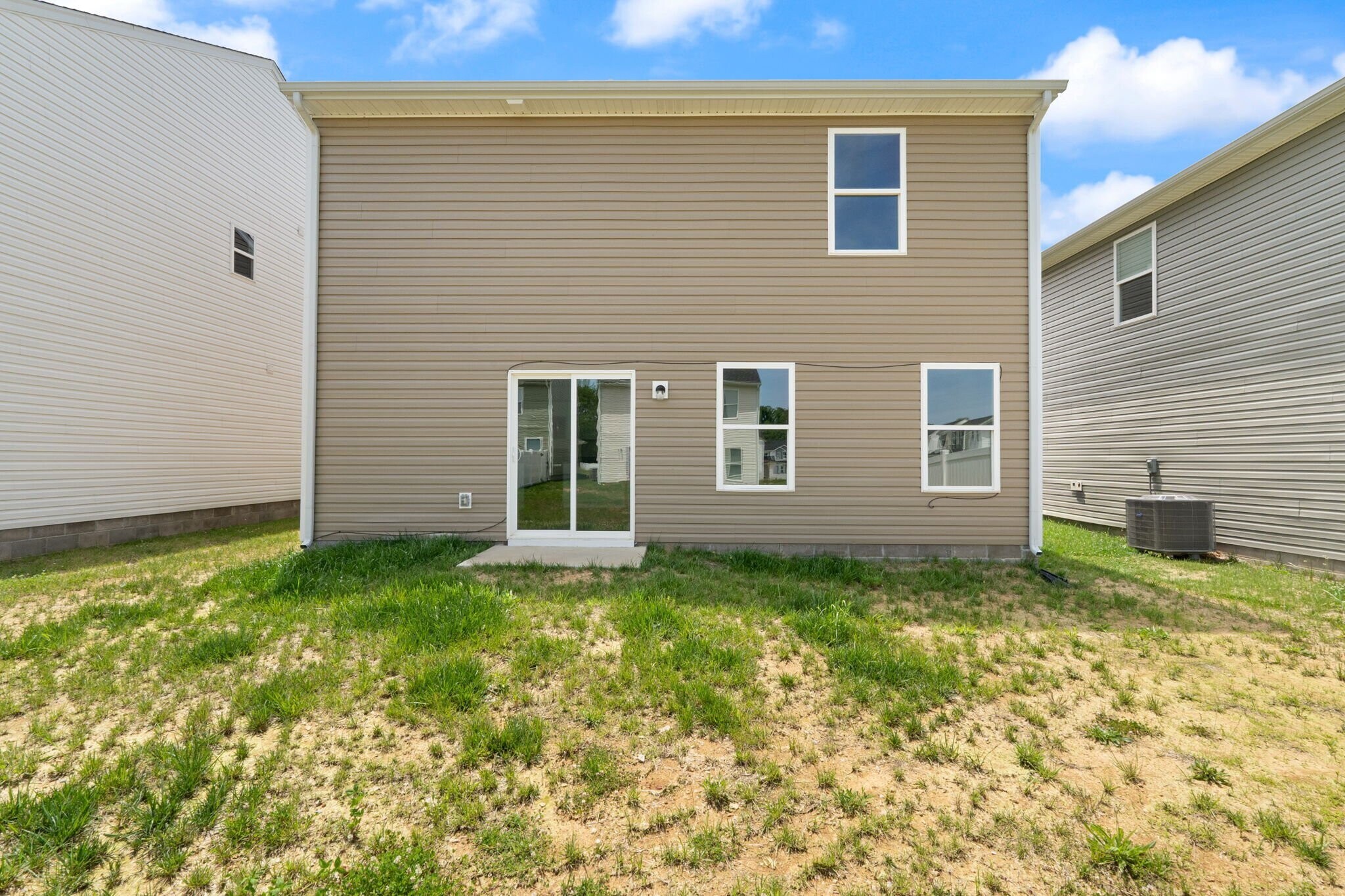 Building Photo - 336 Jackson Way