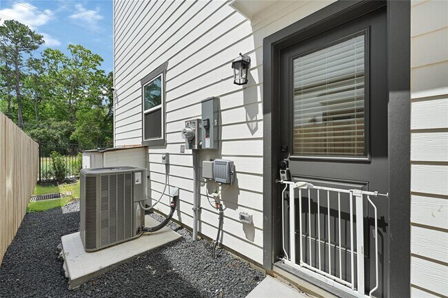 Building Photo - 5434 Wheatley St