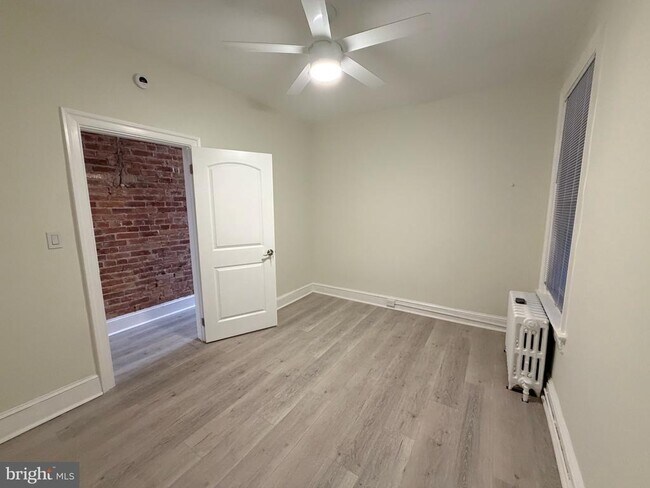 Building Photo - 2707 11th St NW