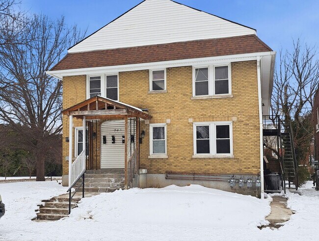 Building Photo - 701 Hazel St