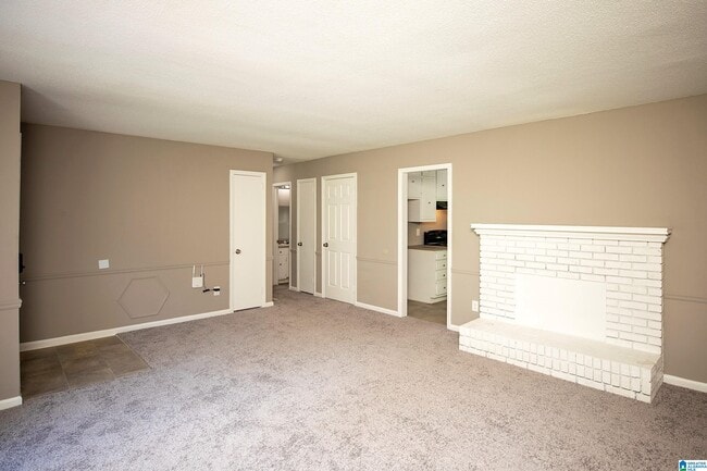 Building Photo - 3142 Sleepy Hollow Dr