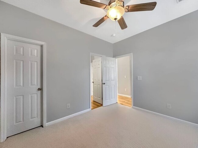 Building Photo - 1418 Hamlin Park Cir