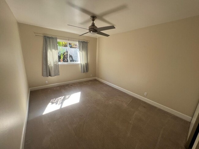 Building Photo - 2975 Fahrner Ct