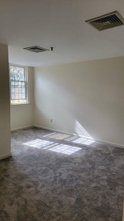 Building Photo - 996 East St