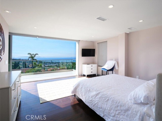 Building Photo - 1356 Vía Romero