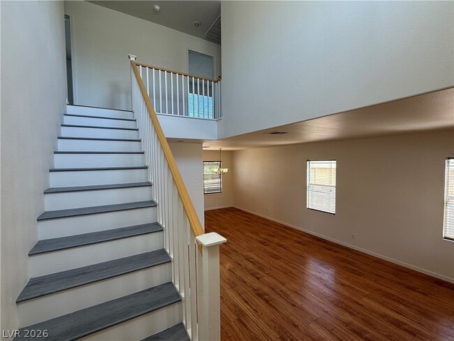 Building Photo - 10116 Desert Wind Dr