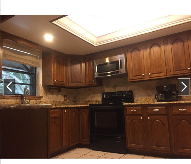 Building Photo - 4807 Shetland Trail