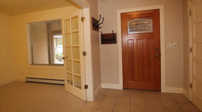 Building Photo - 3 Bedroom 2.5 Bath plus an Office in Bozeman!