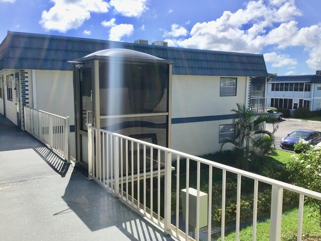 Building Photo - 239 Brittany F