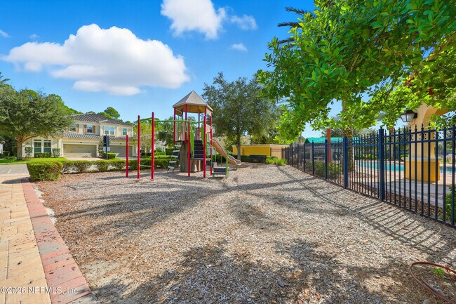 Building Photo - 3329 Montilla Dr