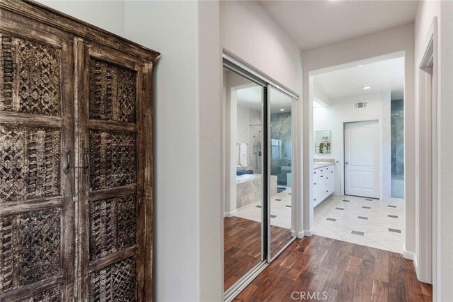 Building Photo - 7371 Westcliff Dr