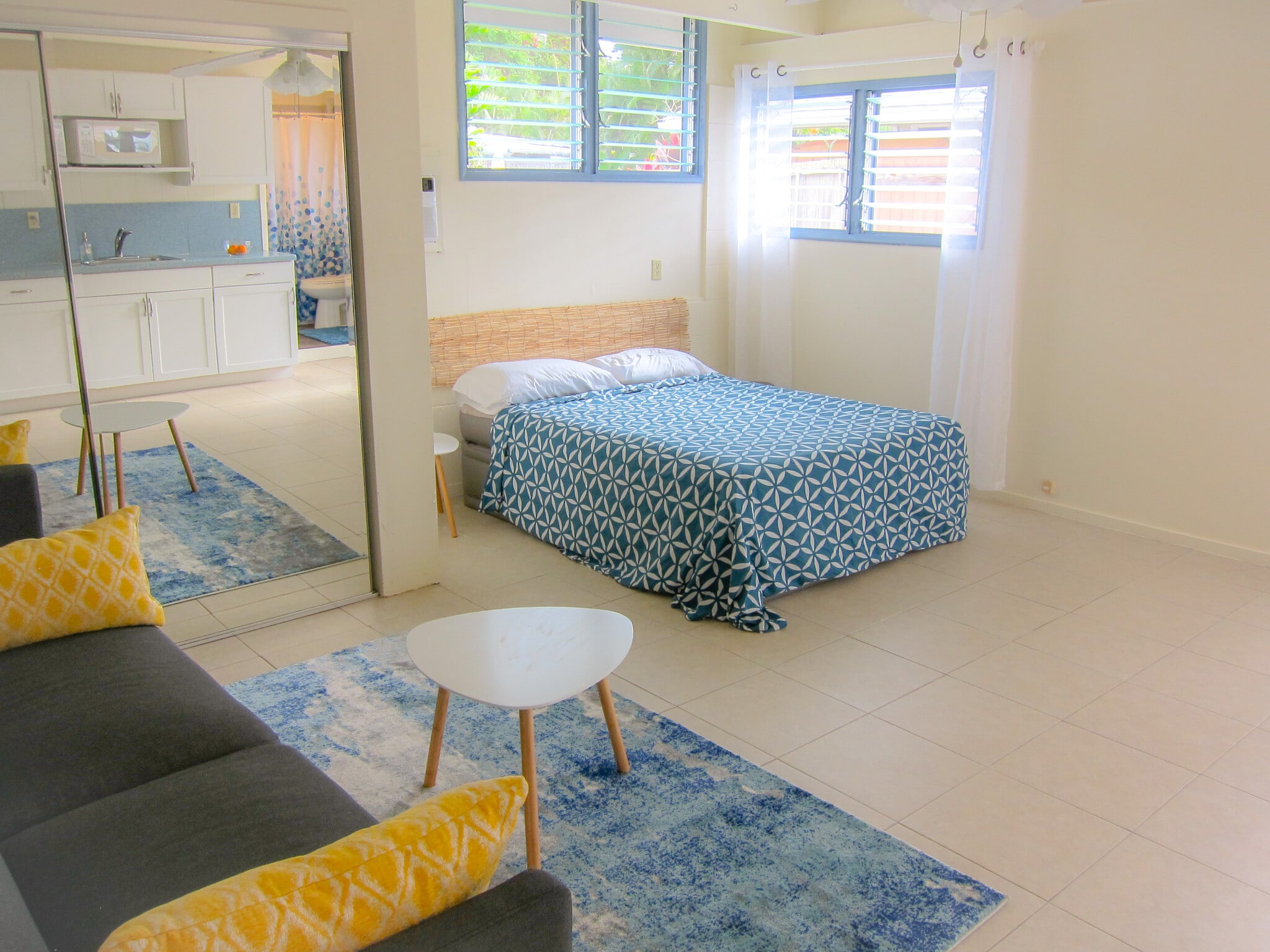 Building Photo - 491 Paumakua Way