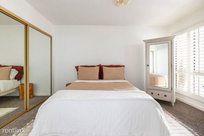 Building Photo - 2 br, 2 bath Townhome - 5511 North 71st Place