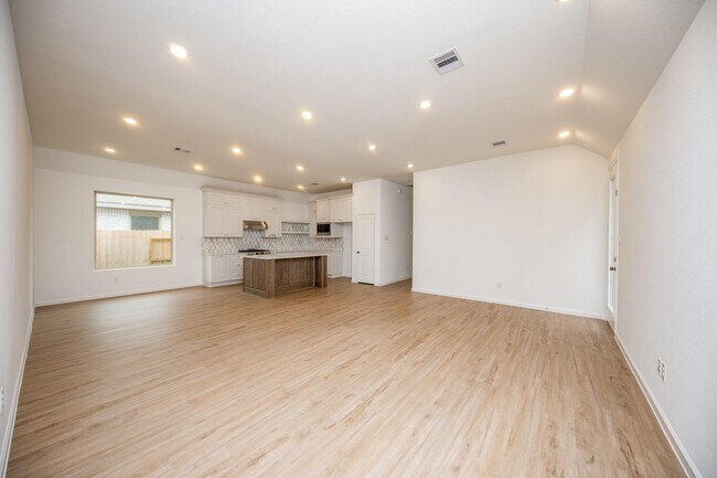 Building Photo - 3035 Ash Ray Dr