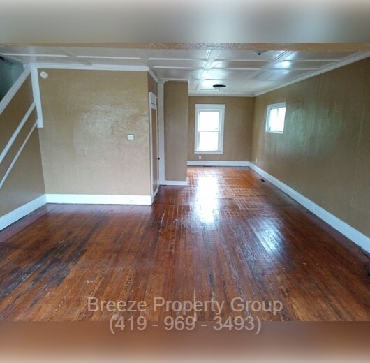 Building Photo - 2145 Dorr St