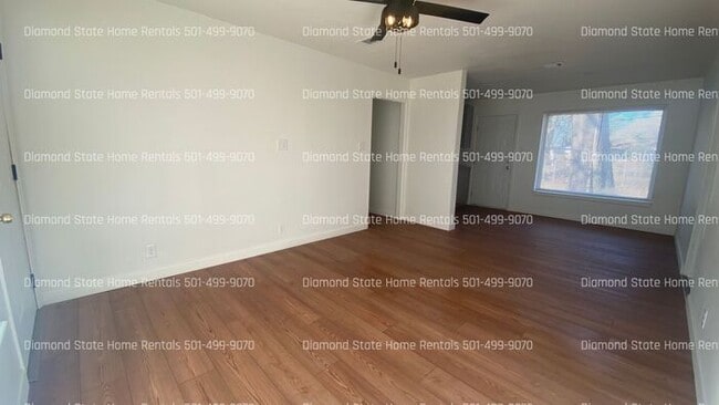 Building Photo - 27 Barbara Dr