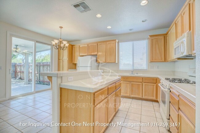Building Photo - charming 3-bedroom, 2-bathroom single-level home